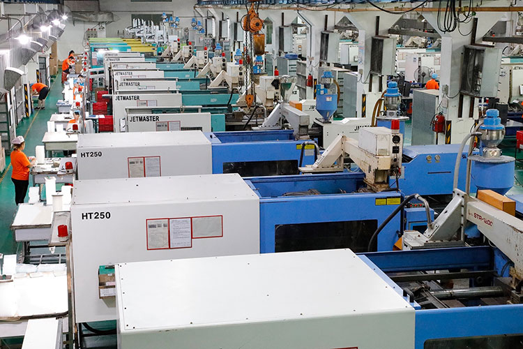 plastic injection workshop